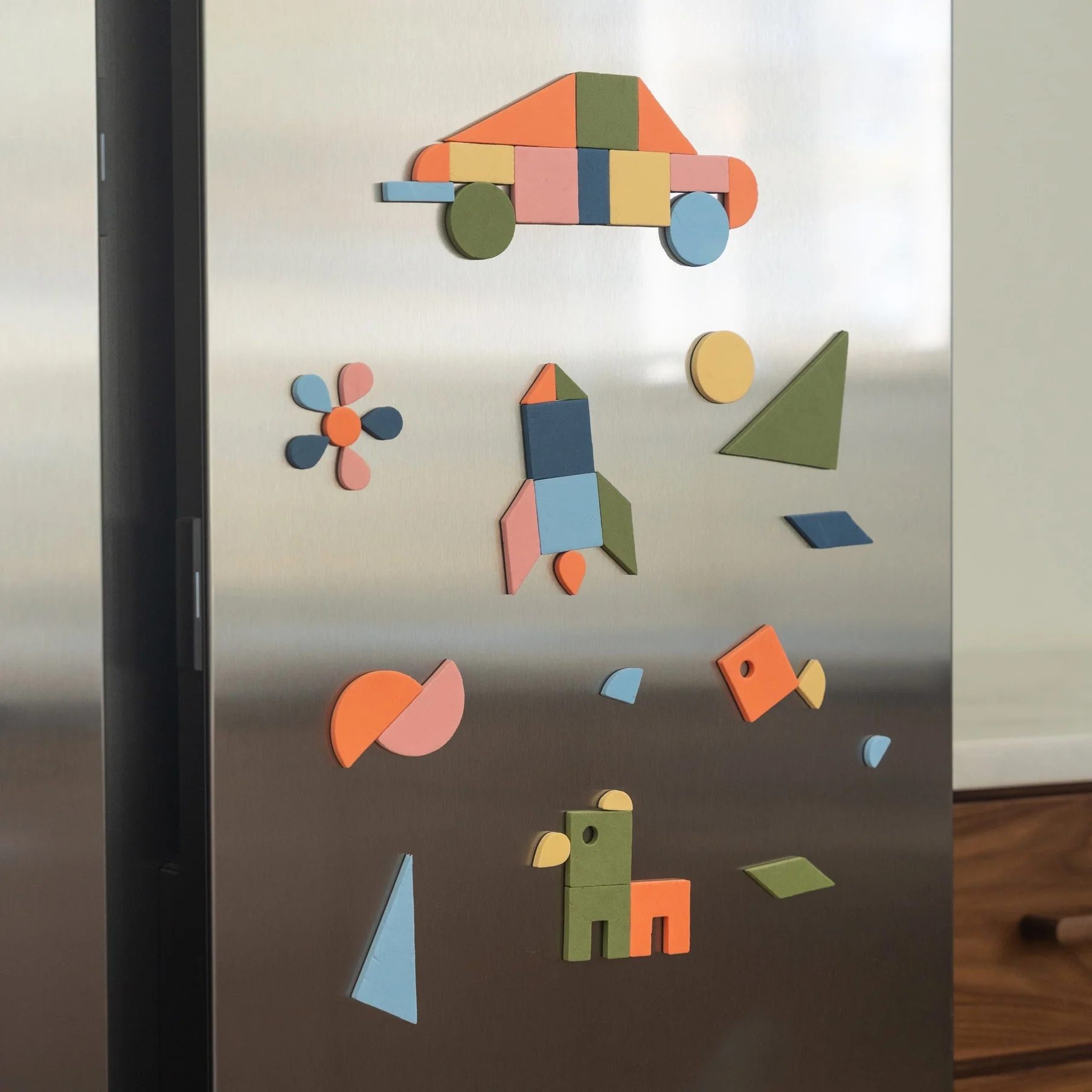 198-piece Magnetic Shapes Set - Image 5